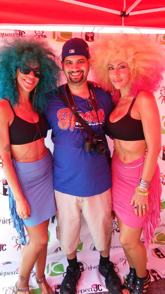 Special thanks to the ChicpeaJC crew of taking this photo of me and The Big Hair Girls with my phone  
